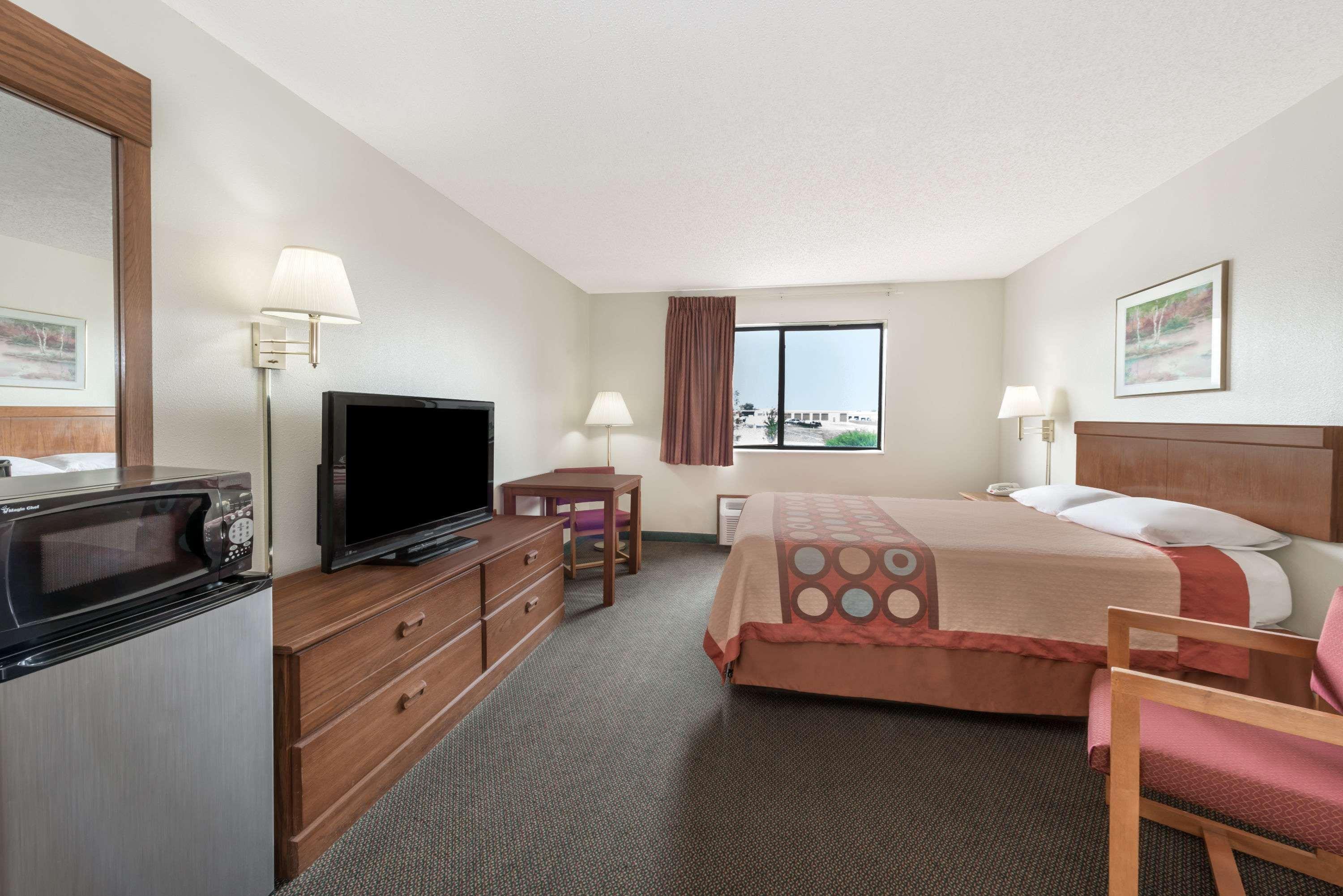 Super 8 By Wyndham Smithville Lake מראה חיצוני תמונה